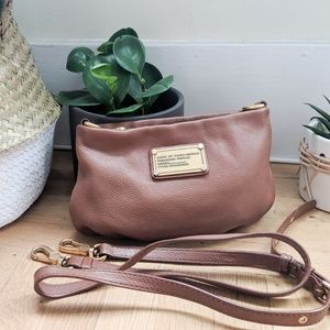 Marc Jacobs Camel Classic Q Percy Crossbody